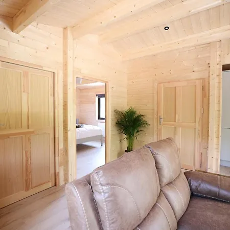 Killarneys Cabins - Luxurious And Oversized Scandanavian Lodges (Adults Only) *